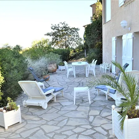 Holiday home Maison Au Calme Pour 10 Personnes Avec Jardin Mediterraneen A - Fr-1-226b-158 *