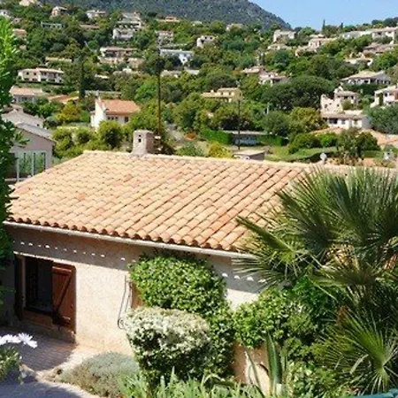 Holiday home Maison Au Calme Pour 10 Personnes Avec Jardin Mediterraneen A - Fr-1-226b-158 *