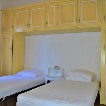 Maison Au Calme Pour 10 Personnes Avec Jardin Mediterraneen A - Fr-1-226b-158 *